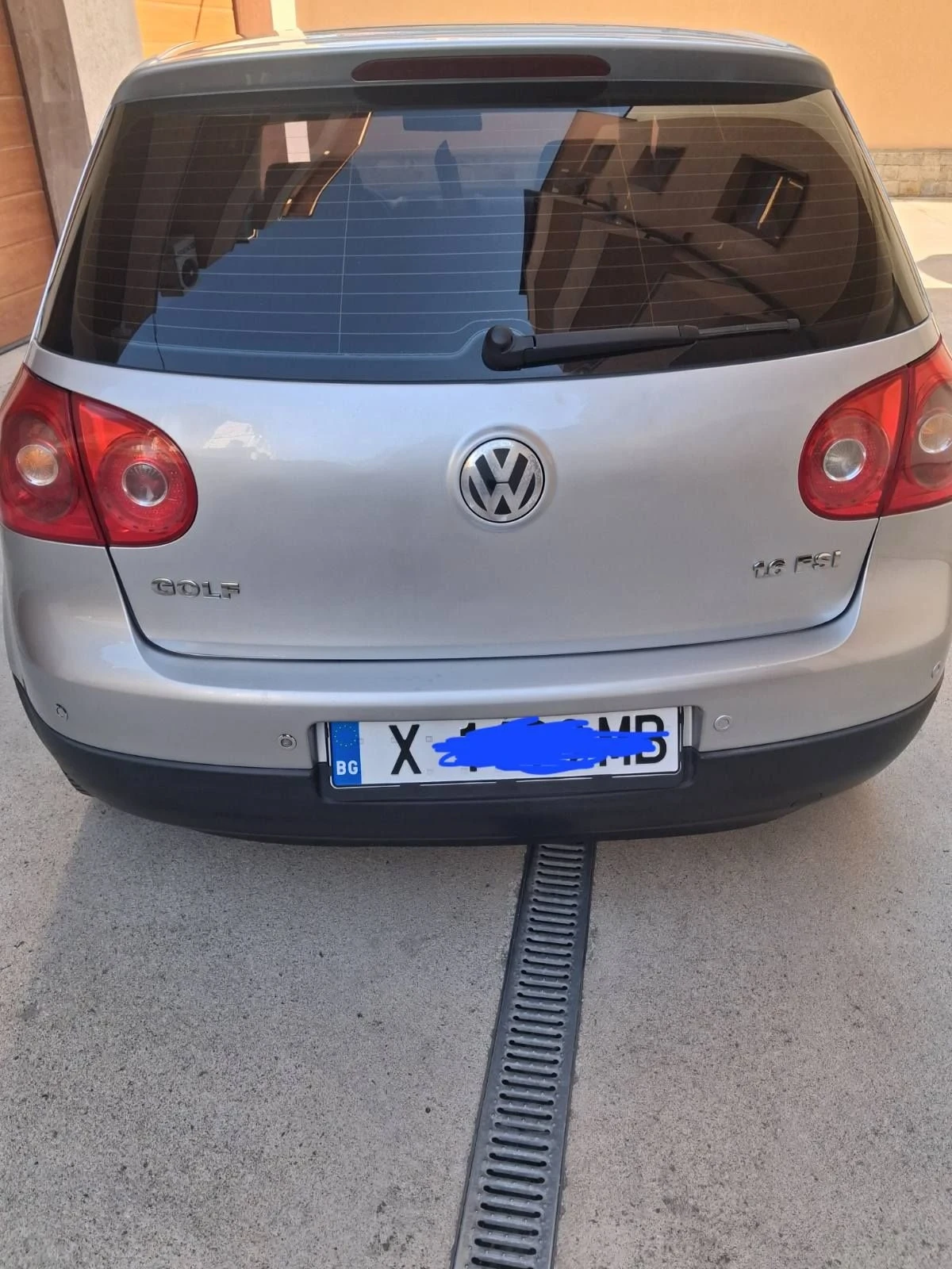 VW Golf 1.6FSI  115кс., снимка 2 - Автомобили и джипове - 56045504