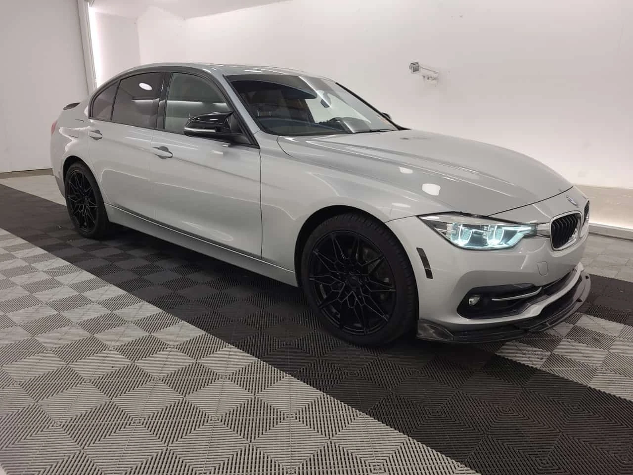 BMW 330 * 330I XDRIVE * CARFAX *  | Mobile.bg � ����������� 2