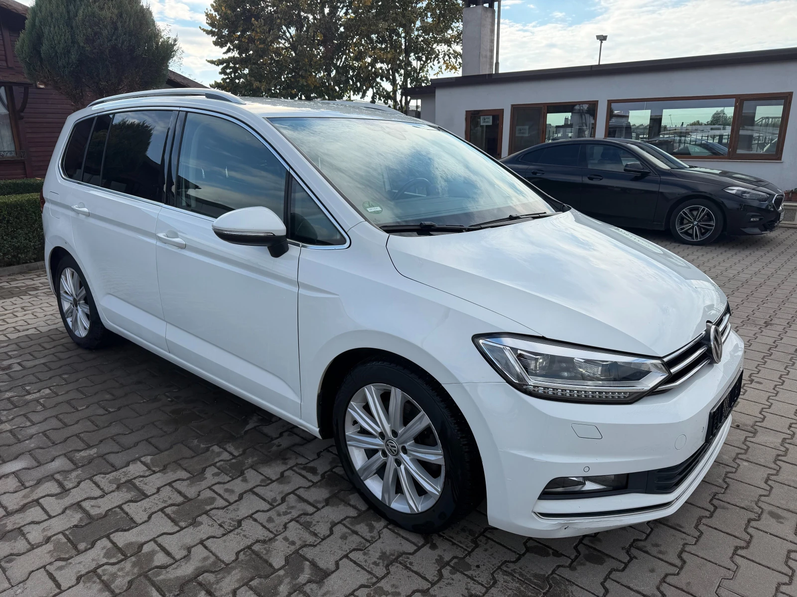 VW Touran 1.4TSI AVTOMAT/NAVI/KAMERA 6+ 1 EURO 6 | Mobile.bg � ����������� 4