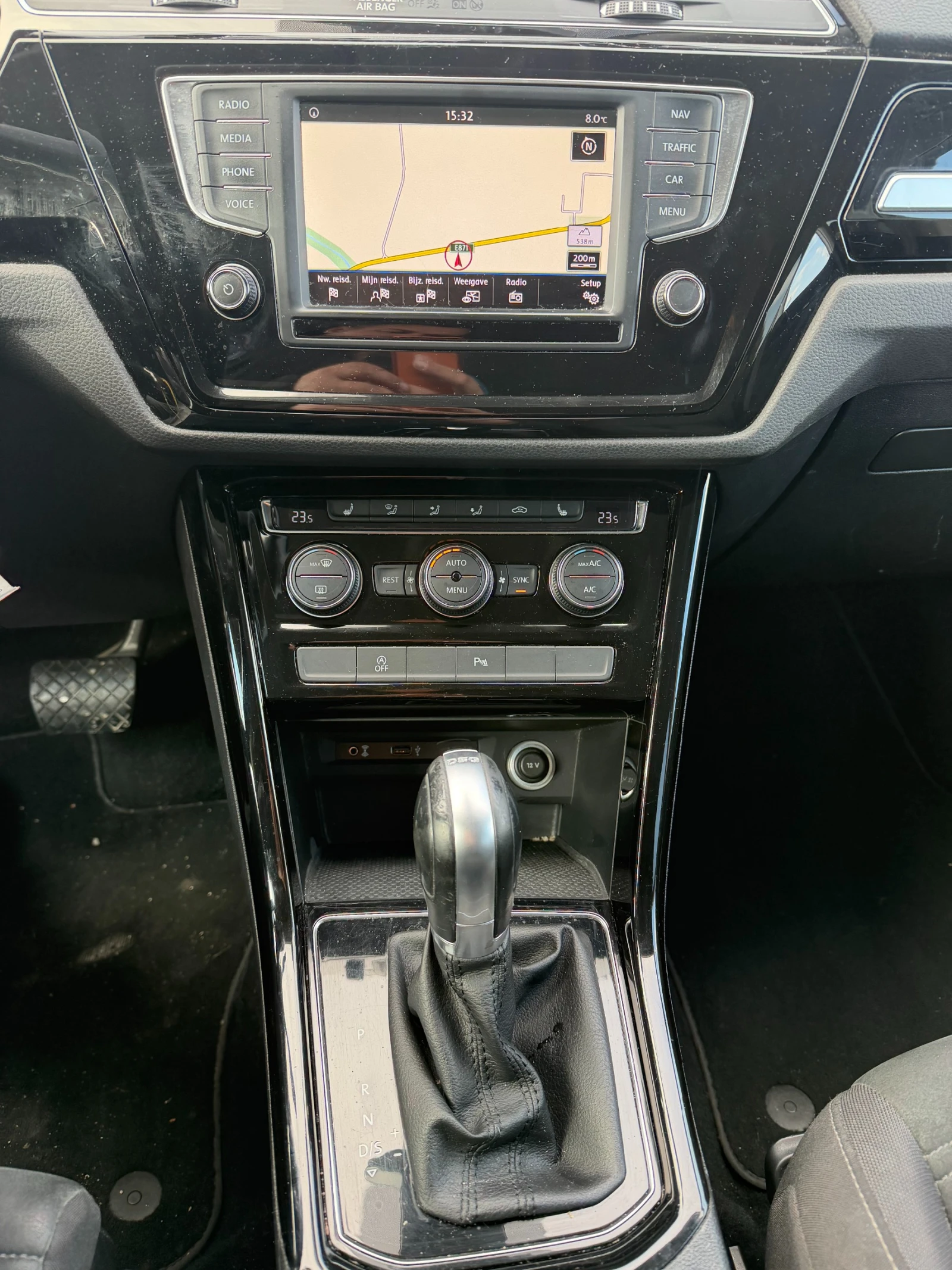VW Touran 1.4TSI AVTOMAT/NAVI/KAMERA 6+ 1 EURO 6 | Mobile.bg � ����������� 14