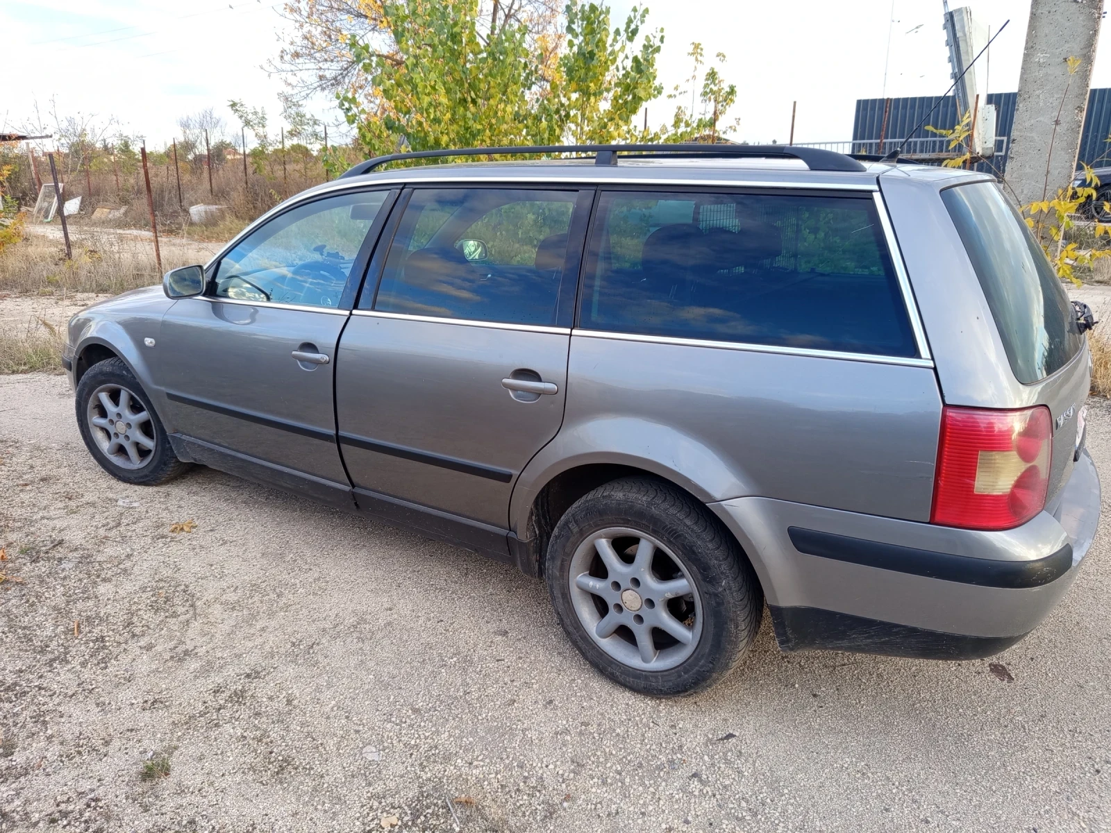 VW Passat, снимка 7 - Автомобили и джипове - 56601982