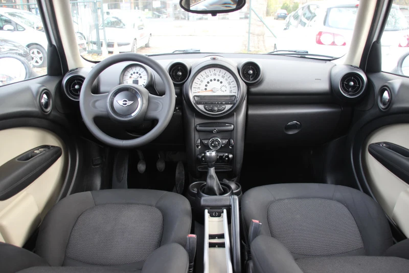 Mini Countryman ONE  1.6i  МЕТАН  ЕВРО 6В  НОВ ВНОС  , снимка 12 - Автомобили и джипове - 47450429