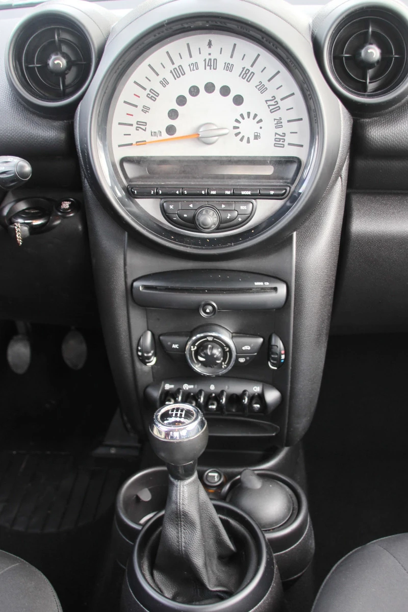 Mini Countryman ONE  1.6i  МЕТАН  ЕВРО 6В  НОВ ВНОС  , снимка 11 - Автомобили и джипове - 47450429