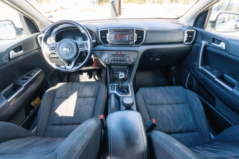 Kia Sportage 1.6, снимка 7 - Автомобили и джипове - 47675574