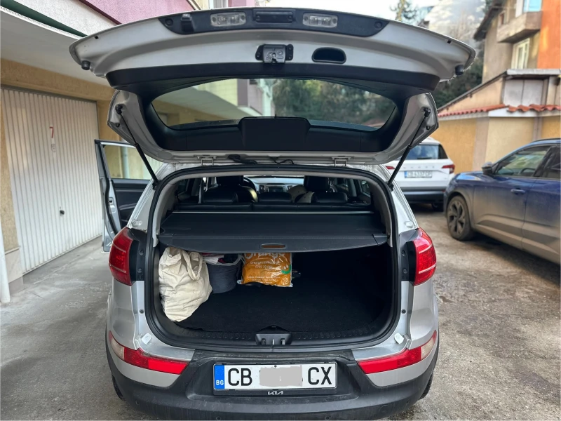 Kia Sportage 2.0 CRDI 4x4, снимка 6 - Автомобили и джипове - 51898451