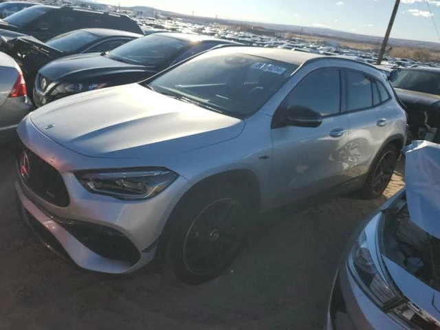 Mercedes-Benz GLA 45 AMG Сервизна история, Минимална щета!, снимка 2 - Автомобили и джипове - 48727955