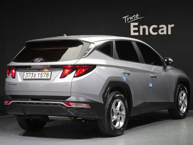 Hyundai Tucson Diesel 2.0 4Wd Modern, снимка 2 - Автомобили и джипове - 56308024