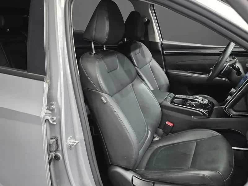 Hyundai Tucson Diesel 2.0 4Wd Modern, снимка 11 - Автомобили и джипове - 56308024