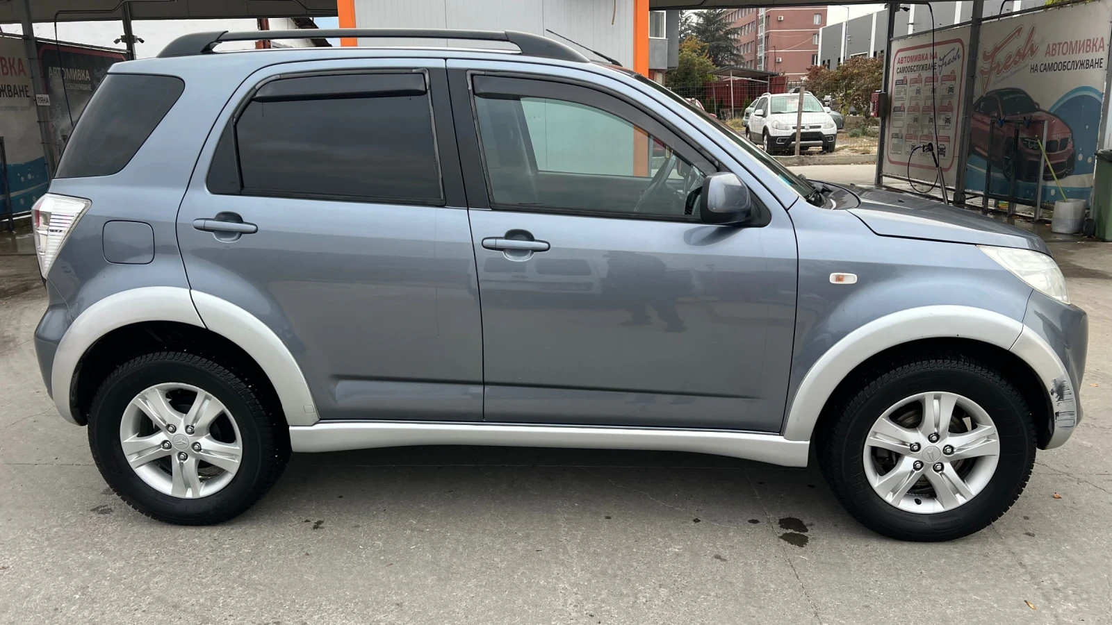 Daihatsu Terios 1.5i - изображение 8