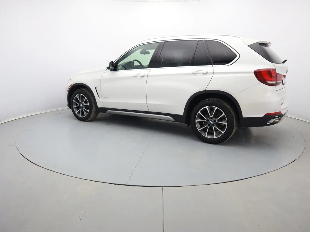 BMW X5  - изображение 9