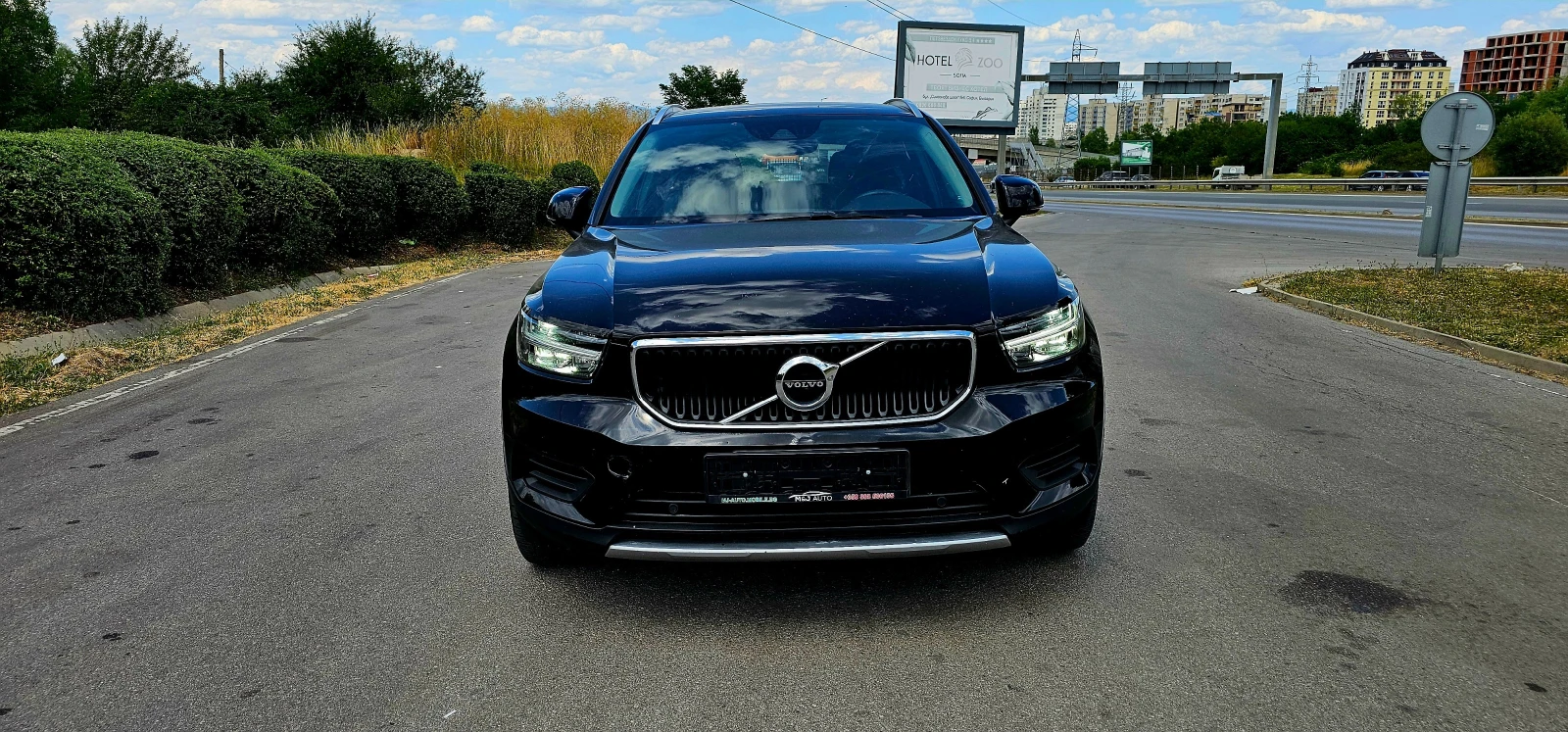 Volvo XC40 2.0   4х4  ТОП - изображение 5
