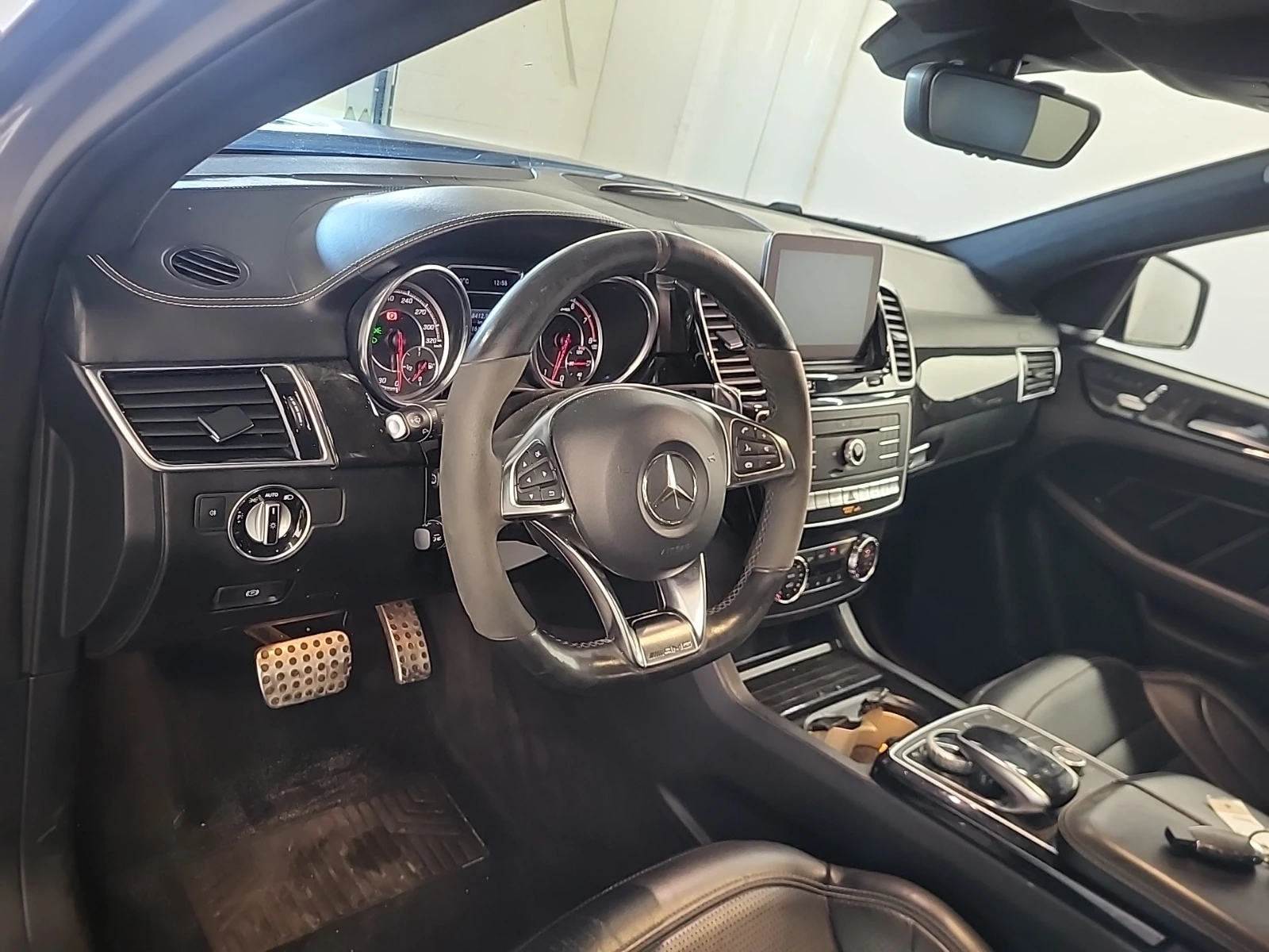 Mercedes-Benz GLE 63 S AMG * АВТОКРЕДИТ* * ЦЕНА ДО БЪЛГАРИЯ*  - изображение 10