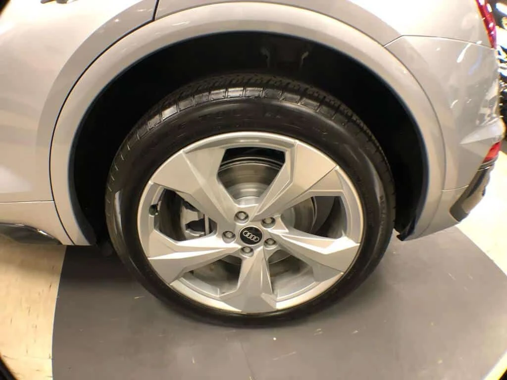 Audi Q5 SPORTBACK TECHNIK S LINE| PANO| ФИКС ЦЕНА ДО БГ, снимка 11 - Автомобили и джипове - 53799242