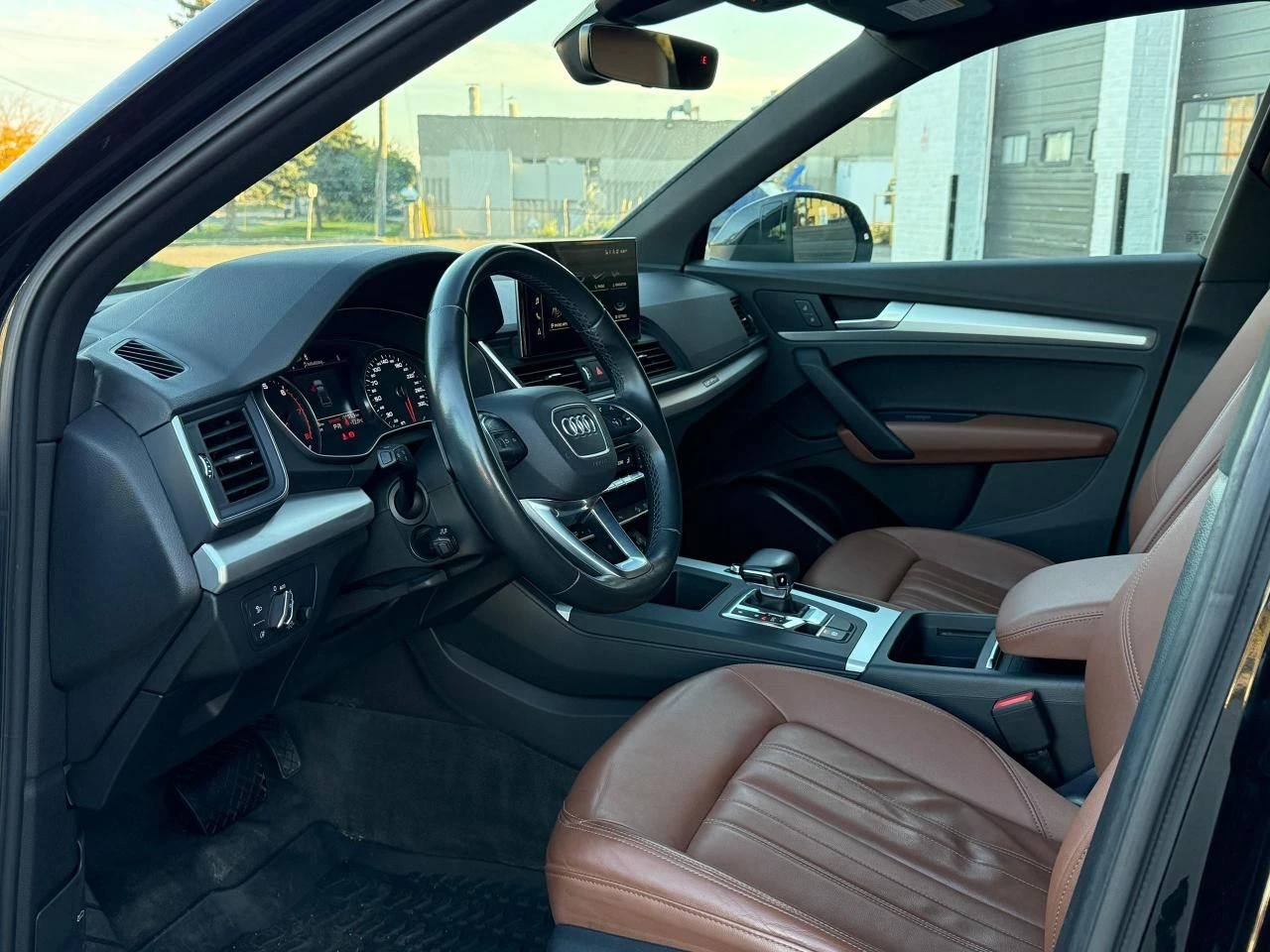 Audi Q5 Komfort - NOACCIDENTS| APPLECARPLAY| LANEKEEP| BLI, снимка 8 - Автомобили и джипове - 53817131