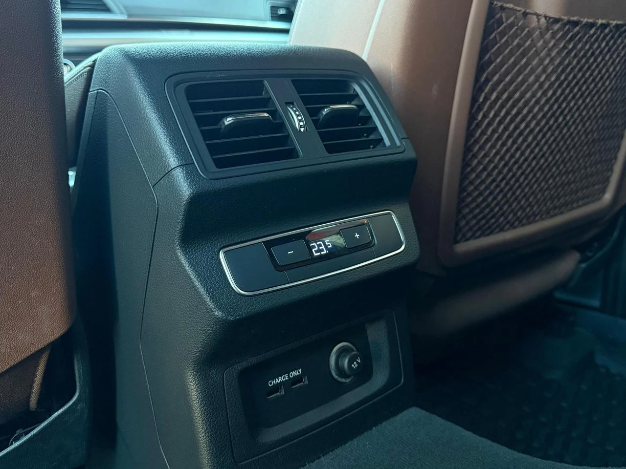 Audi Q5 Komfort - NOACCIDENTS| APPLECARPLAY| LANEKEEP| BLI, снимка 13 - Автомобили и джипове - 53817131