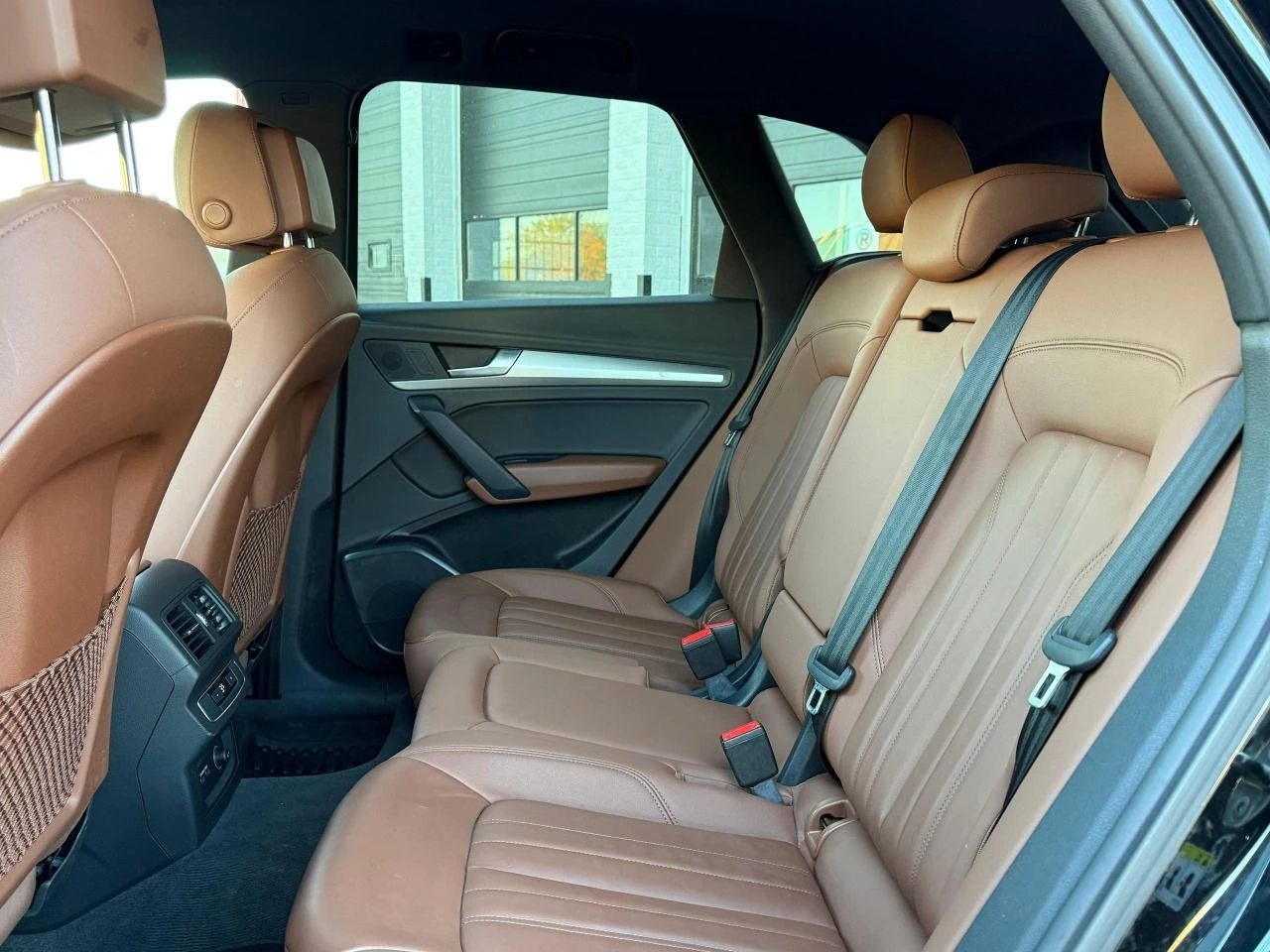 Audi Q5 Komfort - NOACCIDENTS| APPLECARPLAY| LANEKEEP| BLI, снимка 15 - Автомобили и джипове - 53817131