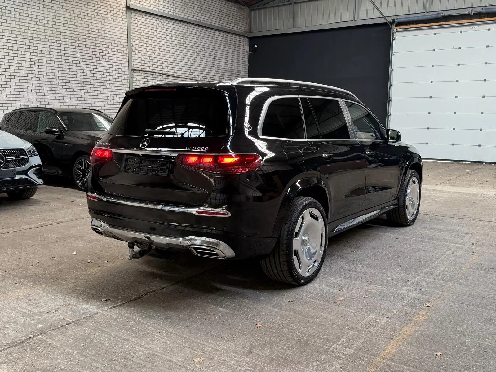 Mercedes-Benz GLS 600 MAYBACH 4-MATIC FIRST CLASS E-ACTIVE BODY, снимка 3 - Автомобили и джипове - 54401866