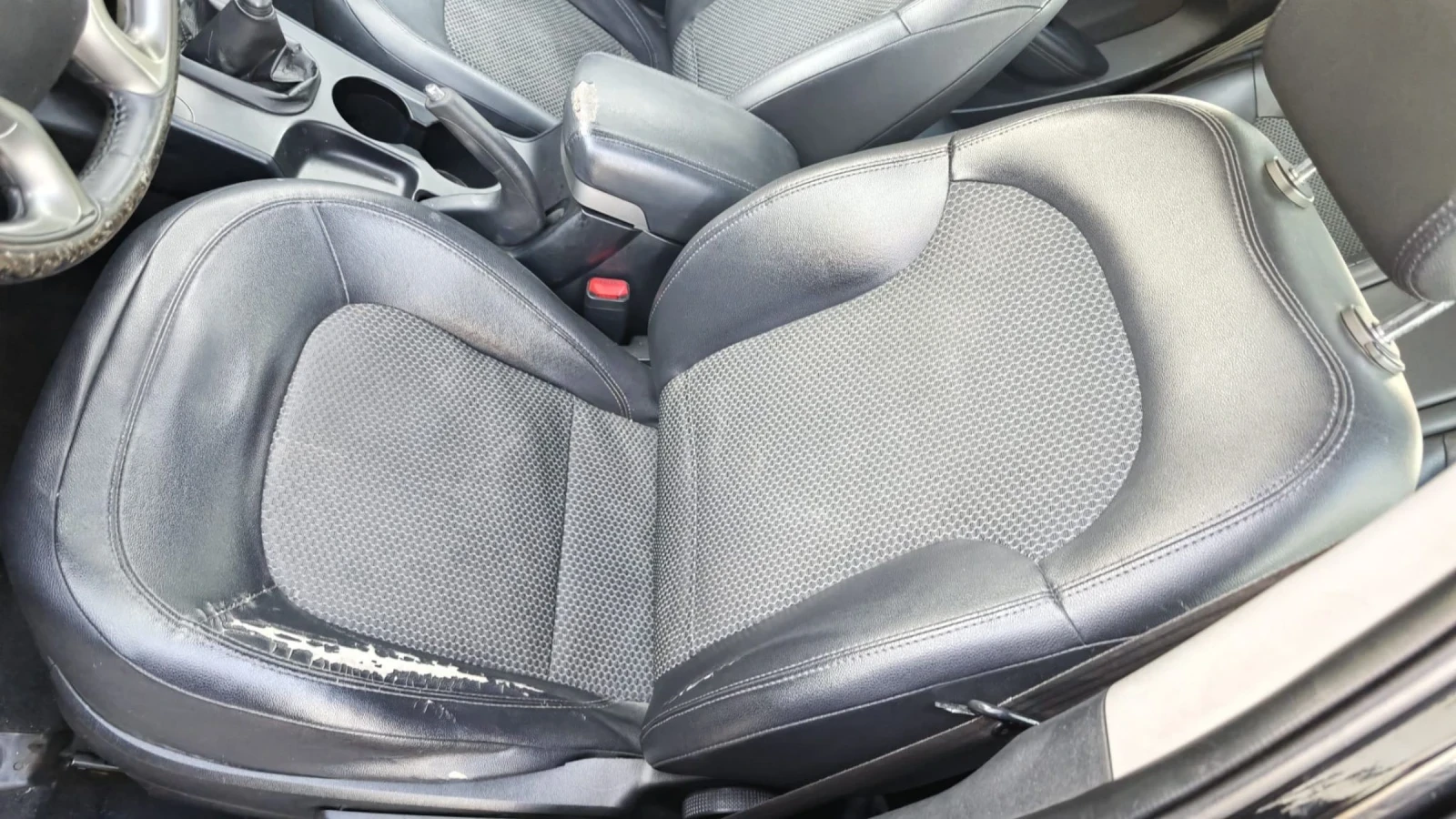 Hyundai IX35 1.7d, снимка 10 - Автомобили и джипове - 54421447