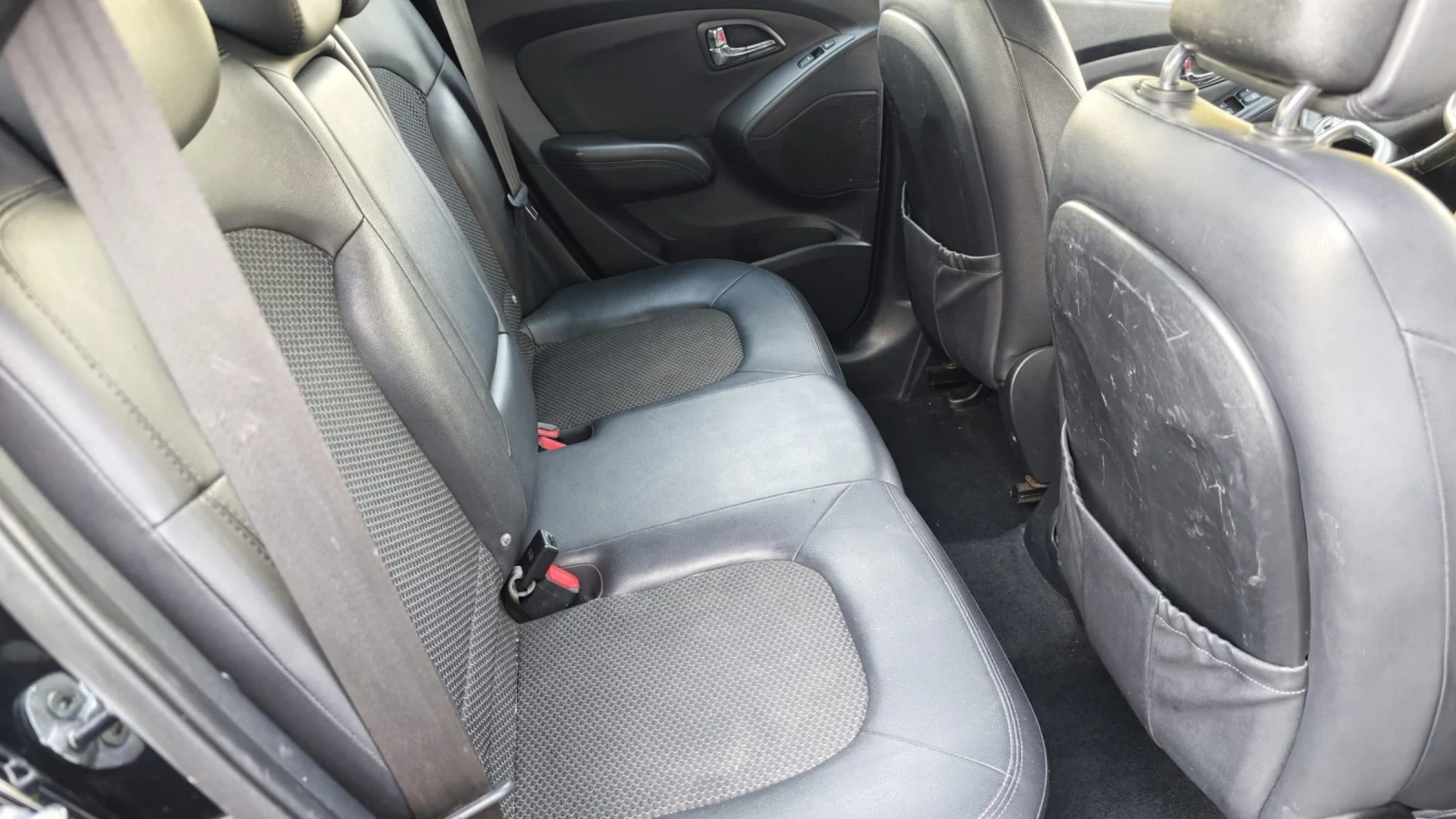 Hyundai IX35 1.7d, снимка 8 - Автомобили и джипове - 54421447