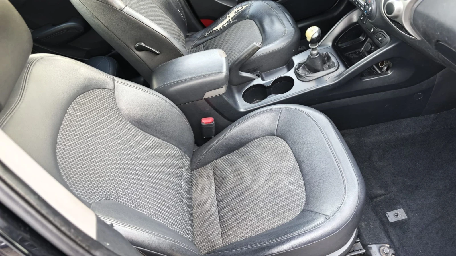 Hyundai IX35 1.7d, снимка 9 - Автомобили и джипове - 54421447