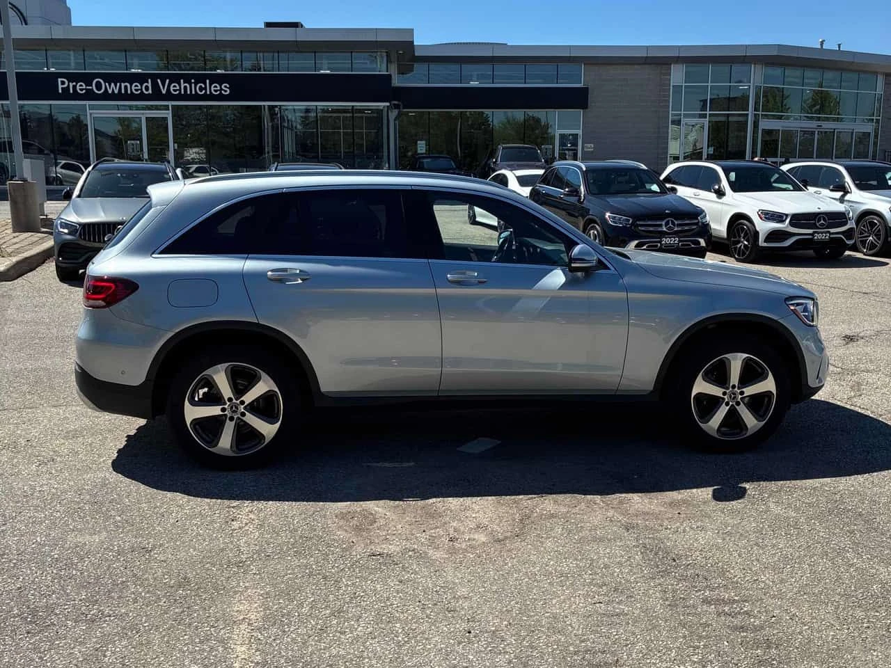 Mercedes-Benz GLC * 300 * АВТОКРЕДИТ БЕЗ ПЪРВОНАЧАЛНА ВНОСКА* , снимка 3 - Автомобили и джипове - 54978338