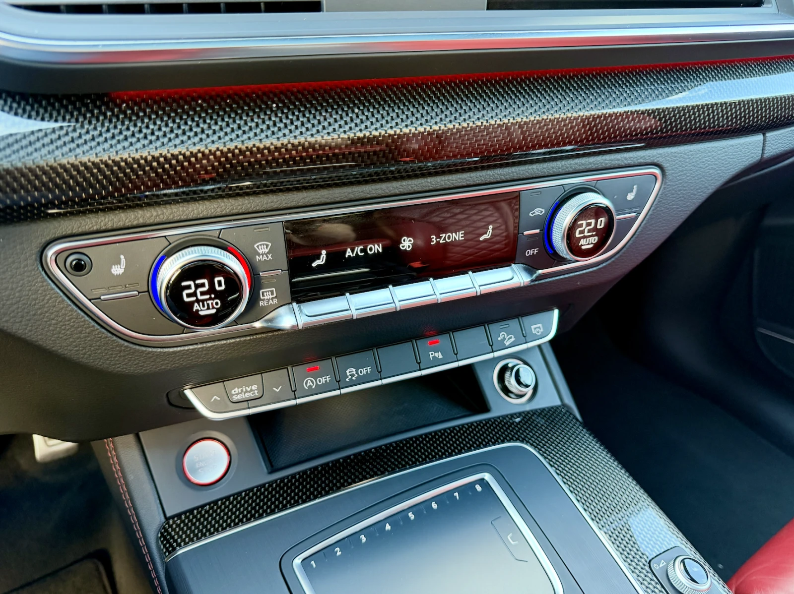 Audi SQ5 3.0 TFSI/360/Head-up/3D B&O/Панорама/Дигитално, снимка 9 - Автомобили и джипове - 55100793