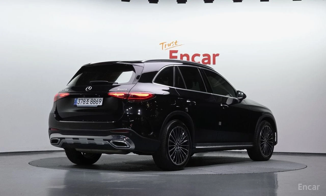 Mercedes-Benz GLC 300 AMG LINE 4MATIC* BURMESTER* HEAD-UP* DISTRONIC* 36, снимка 3 - Автомобили и джипове - 55224487