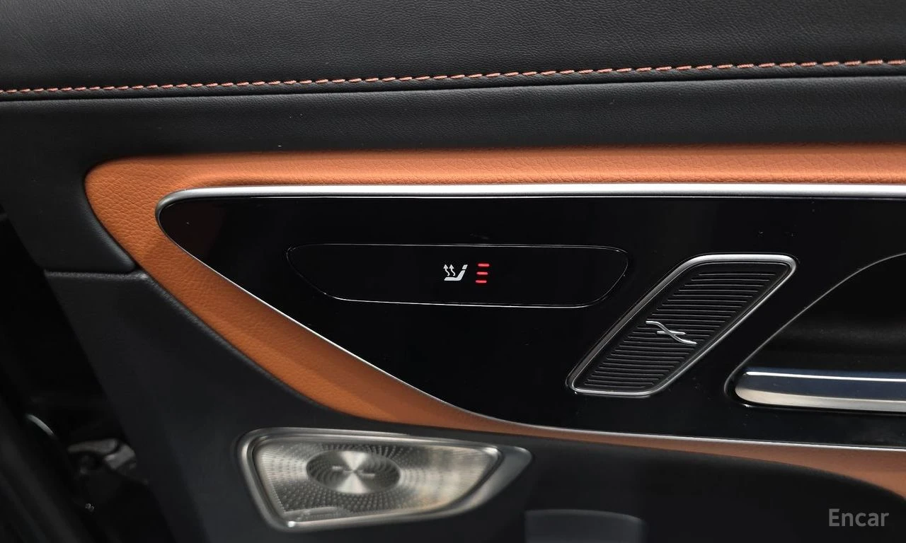 Mercedes-Benz GLC 300 AMG LINE 4MATIC* BURMESTER* HEAD-UP* DISTRONIC* 36, снимка 15 - Автомобили и джипове - 55224487