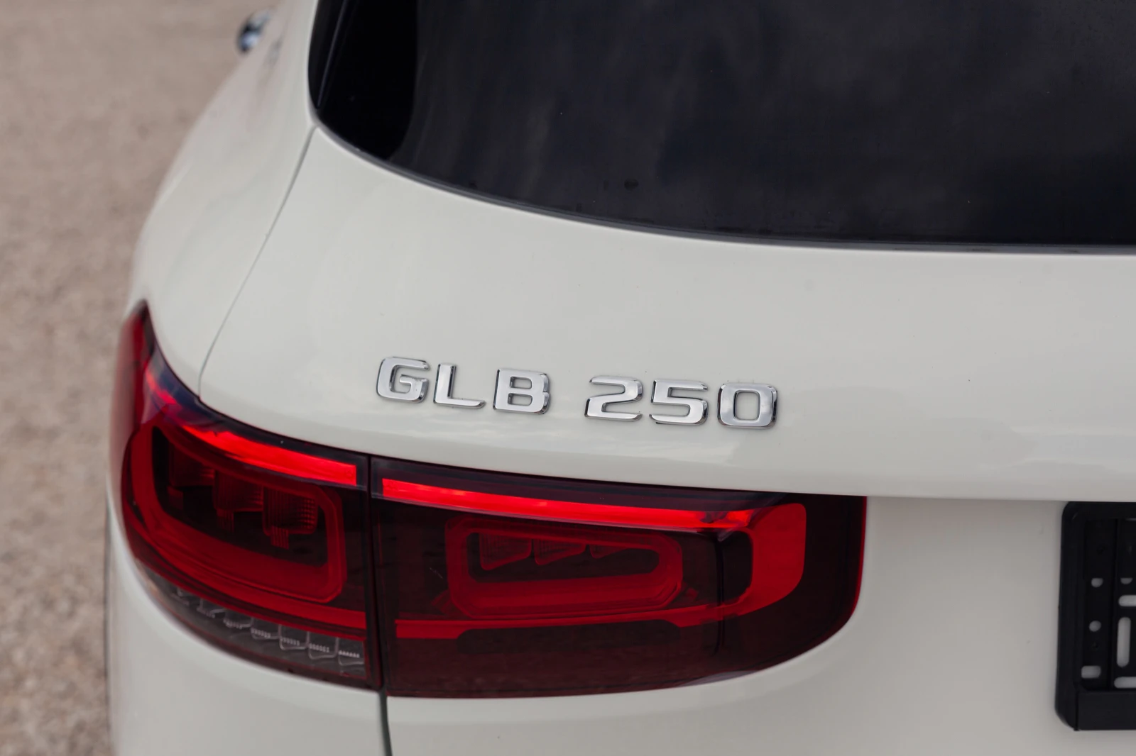 Mercedes-Benz GLB 250 4x4, снимка 9 - Автомобили и джипове - 55243729