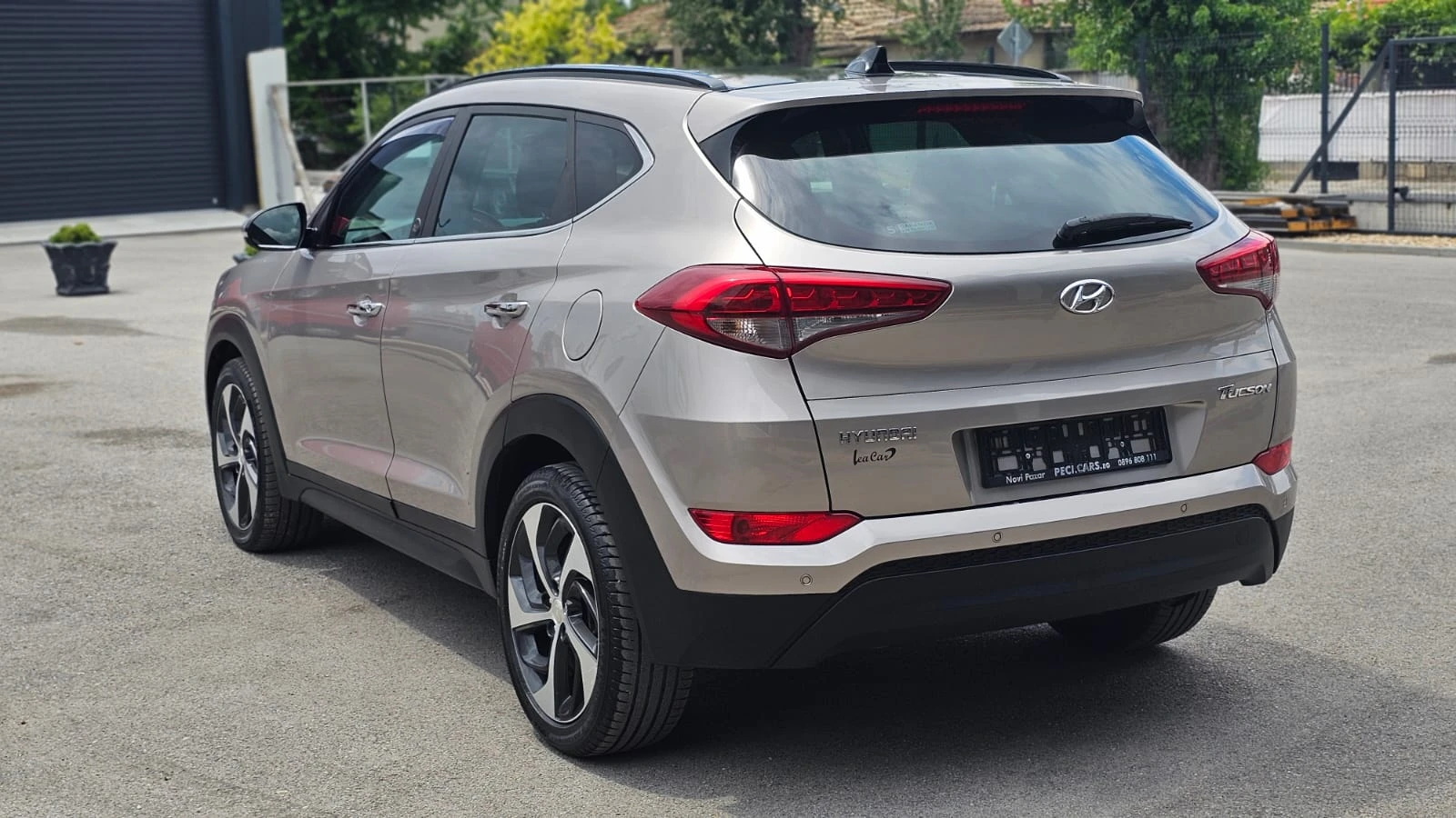 Hyundai Tucson Sound Edition 1.7CRDi 7DCT IT-ТОП СЪСТ-ЛИЗИНГ, снимка 4 - Автомобили и джипове - 55282853