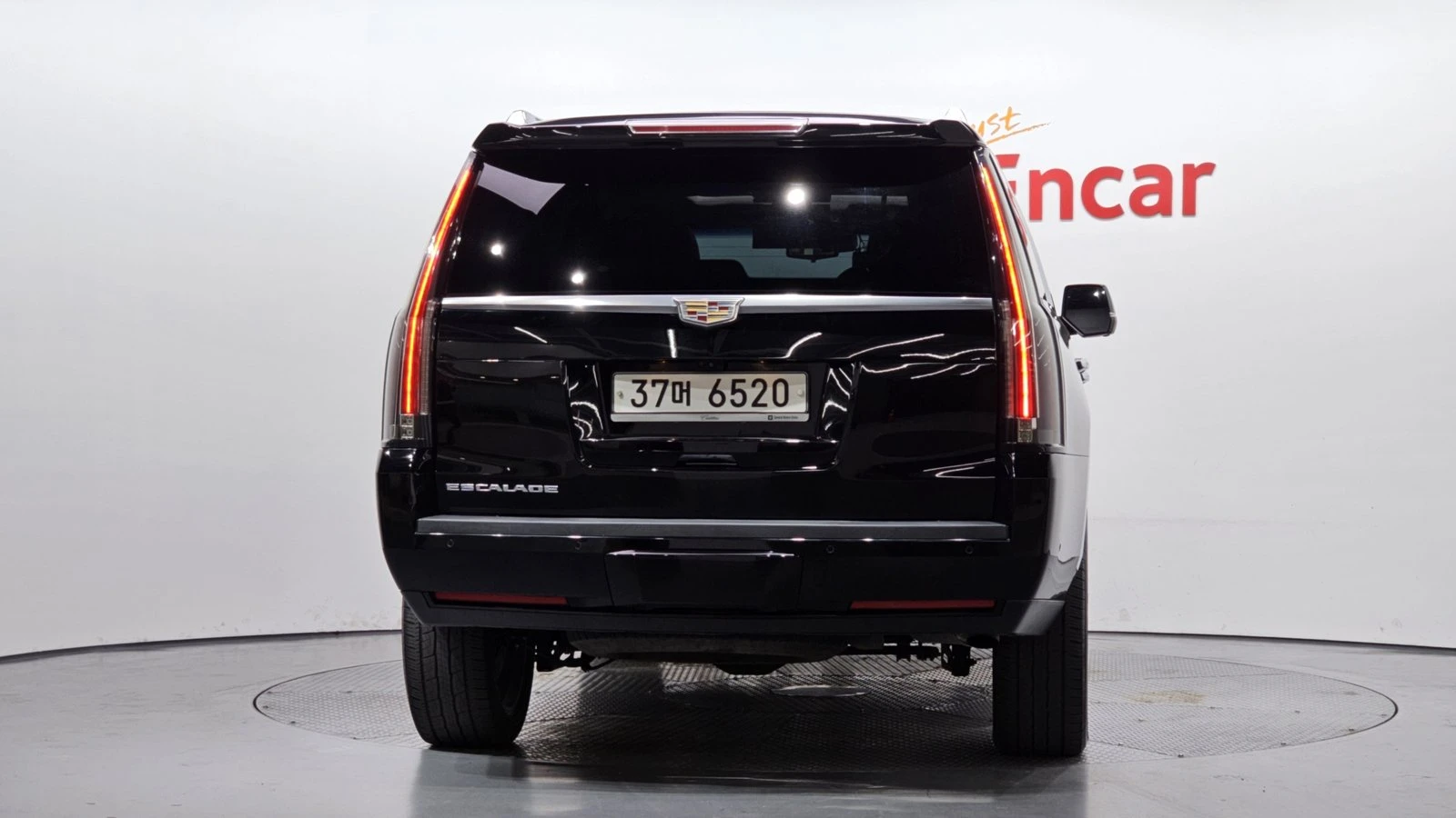Cadillac Escalade 6.2* ЛЮК* HUD* 360* ПОДГРЕВ ВОЛАН* КРАЙНА ЦЕНА, снимка 4 - Автомобили и джипове - 55367088