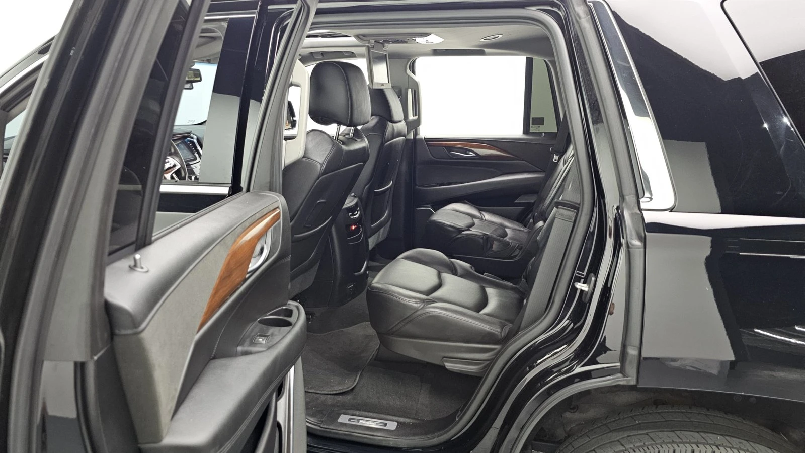 Cadillac Escalade 6.2* ЛЮК* HUD* 360* ПОДГРЕВ ВОЛАН* КРАЙНА ЦЕНА, снимка 11 - Автомобили и джипове - 55367088