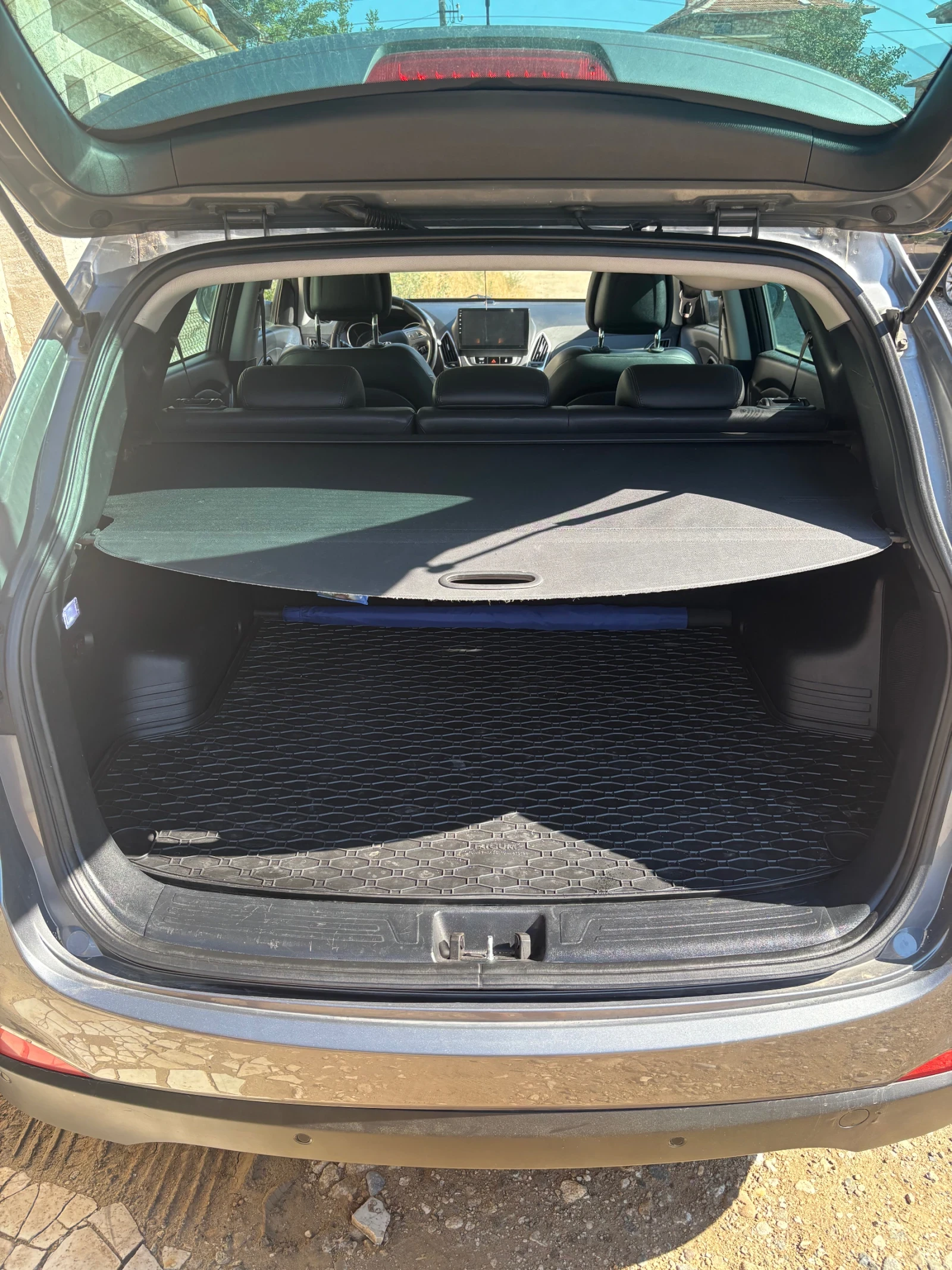 Hyundai IX35, снимка 16 - Автомобили и джипове - 55741812