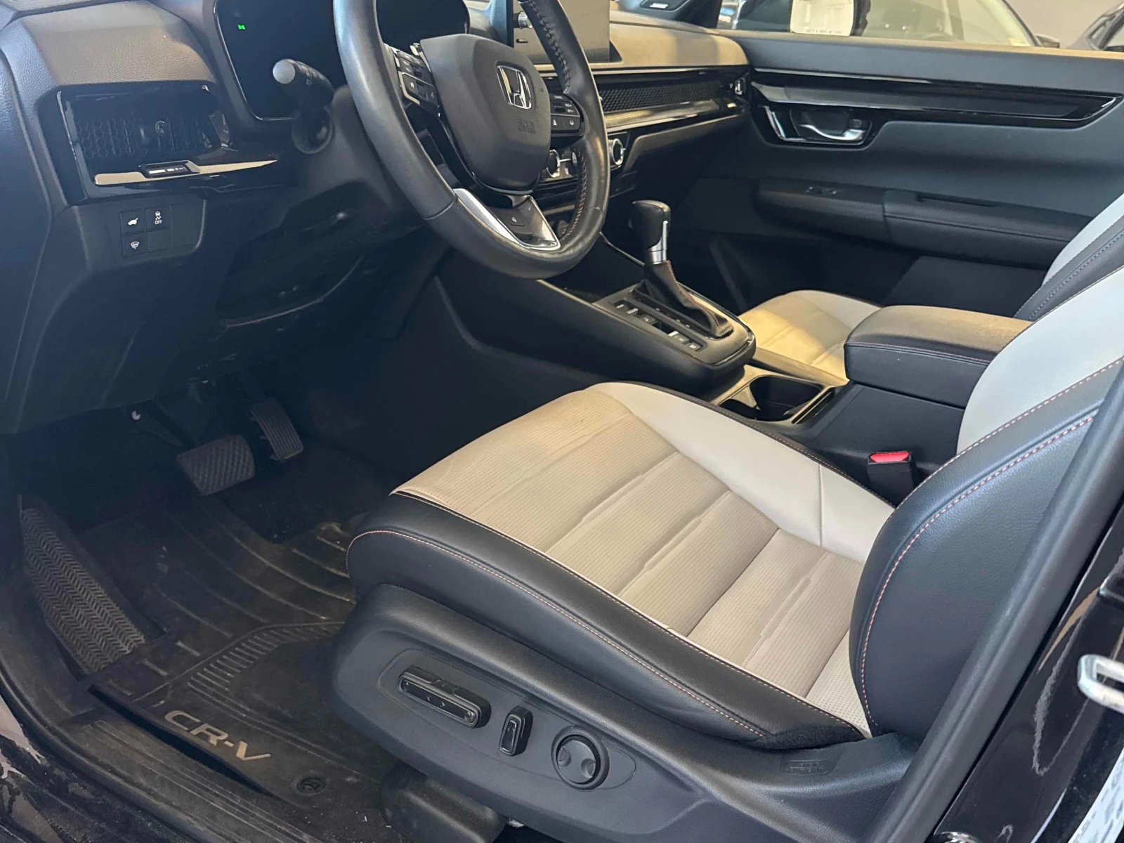 Honda Cr-v Touring | CARFAX | БЕЗ ИНЦИДЕНТИ , снимка 7 - Автомобили и джипове - 55982714