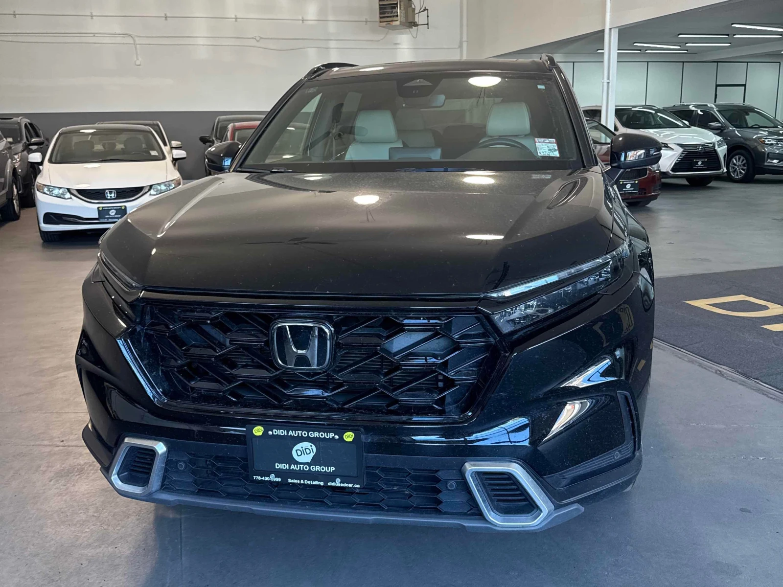 Honda Cr-v Touring | CARFAX | БЕЗ ИНЦИДЕНТИ , снимка 2 - Автомобили и джипове - 55982714