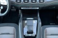 Mercedes-Benz GLE 53 4MATIC AMG #Burmester 3D HighEND #MASSAGE #360 #ОБДУХВАНЕ, снимка 10 - Автомобили и джипове - 44129287