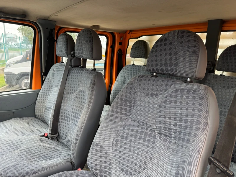 Ford Transit 2.4TDI* 7 места* Климатик* 2.80 метра каросерия, снимка 7 - Бусове и автобуси - 49918617