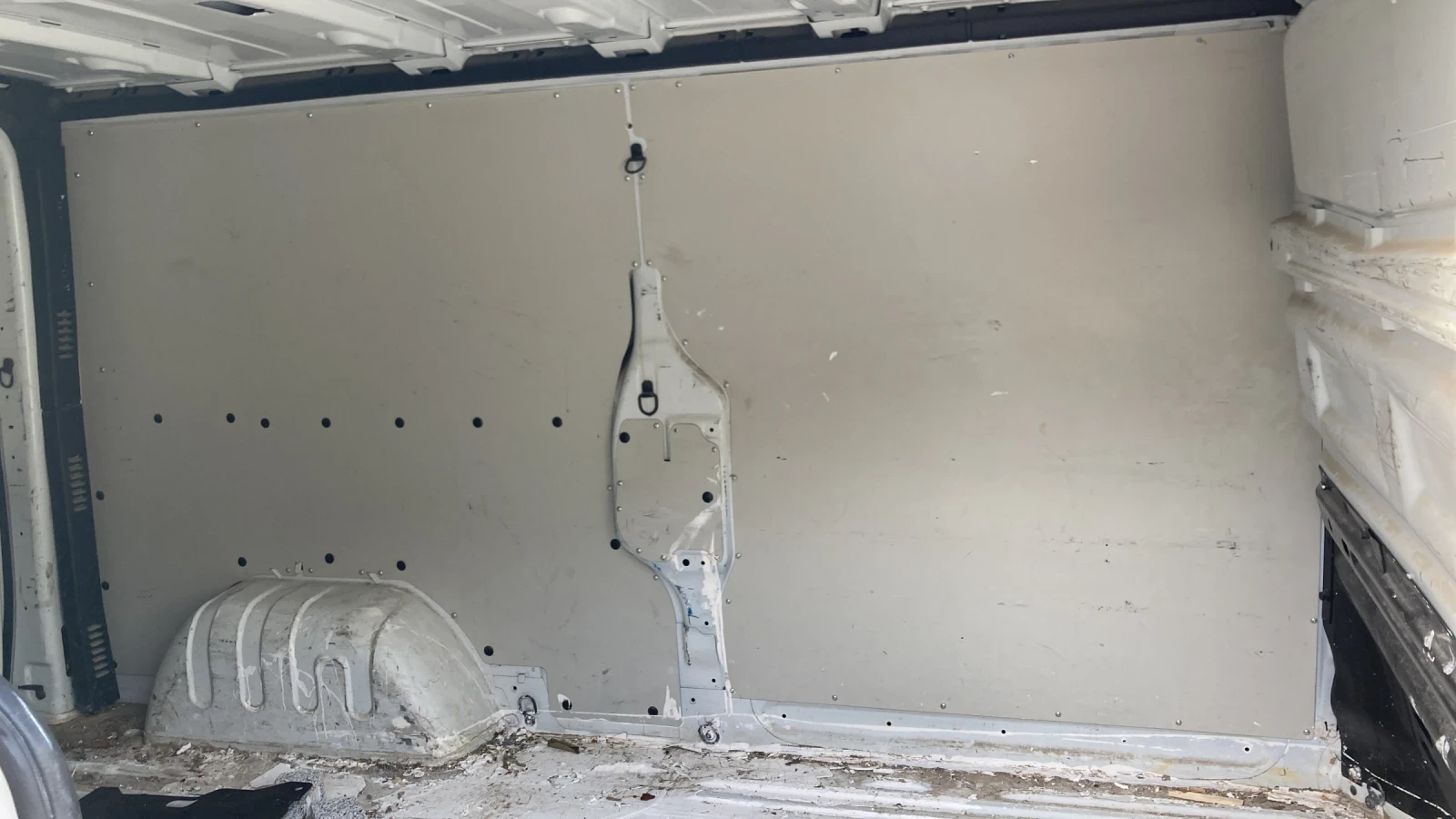 Renault Trafic 2.0 145ks EVRO6 131000 km - изображение 6