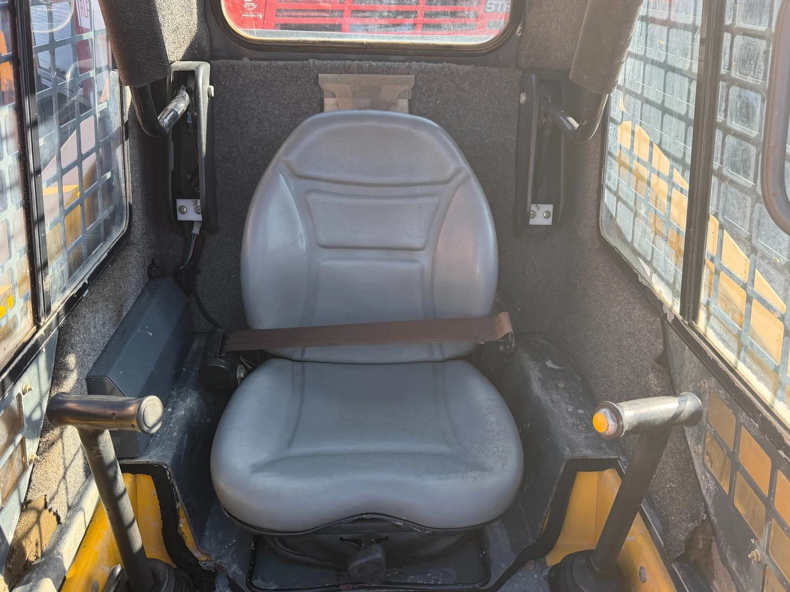 ���� ����� �������� GEHL R105, ��� ����, 890 ����, ����, , ,  | Mobile.bg � ����������� 15