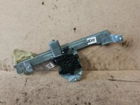 Стъклоповдигач преден десен Renault Clio Iv  2014-2020 , снимка 1