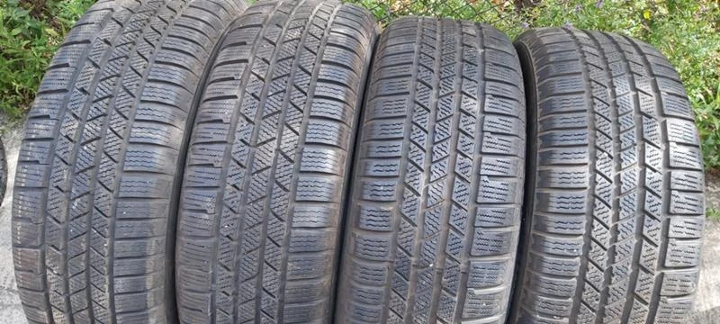 Гуми Зимни 235/55R19, снимка 2 - Гуми и джанти - 29865479