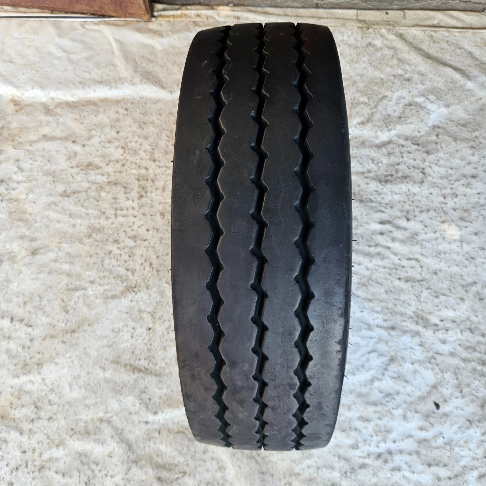 Гуми Всесезонни 245/70R17.5