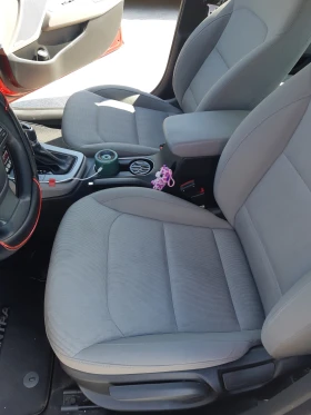 Hyundai Elantra SE, снимка 13