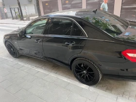 Mercedes-Benz E 220, снимка 3