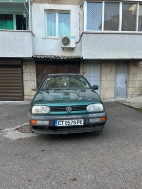 VW Golf - 1100 € / 2151.41 лв. - 96899359 3