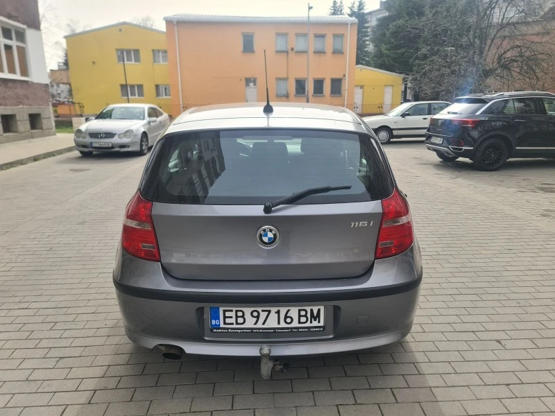 BMW 116 2.0 бензин ФЕЙС, снимка 2 - Автомобили и джипове - 49191159