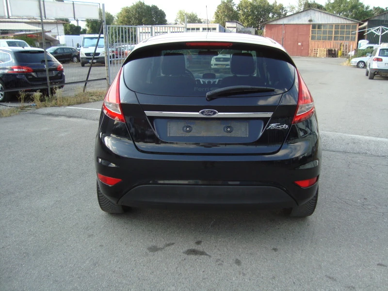 Ford Fiesta 1.4i LPG, снимка 5 - Автомобили и джипове - 46663061