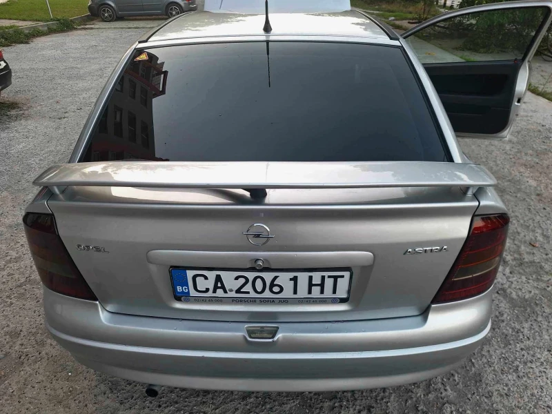 Opel Astra, снимка 5 - Автомобили и джипове - 47335104