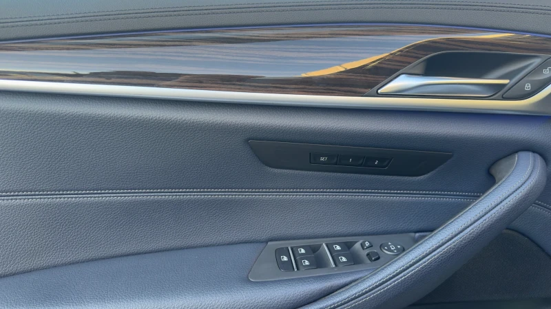 BMW 530 530D xDrive LuxuryLine * Реални Километри* ЛИЗИНГ, снимка 9 - Автомобили и джипове - 52902949