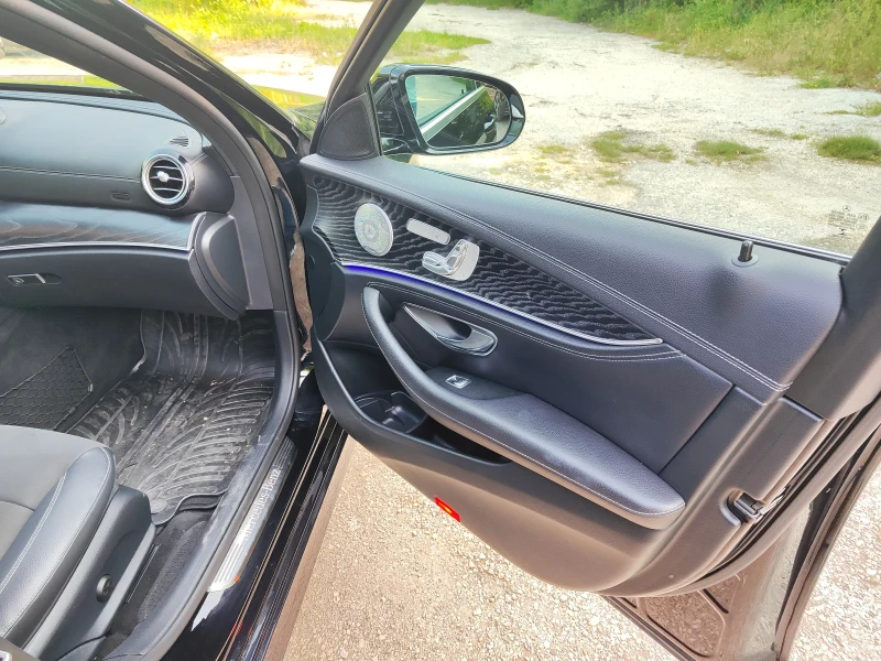 Mercedes-Benz E 220, снимка 7 - Автомобили и джипове - 52199988